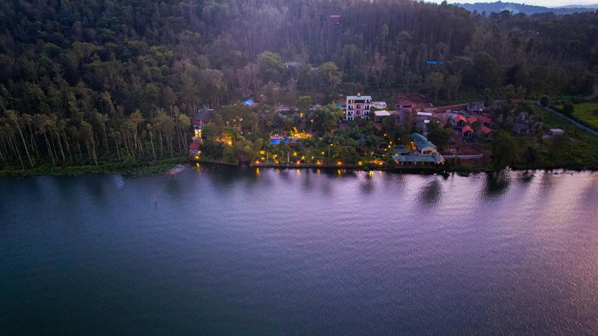 Coorg Jungle Camp Backwater Resort Suntikoppa ภายนอก รูปภาพ