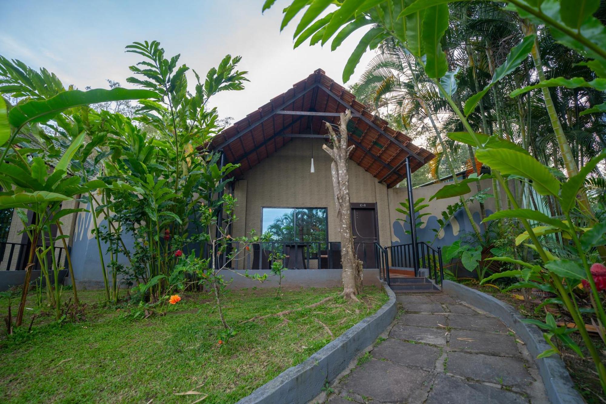 Coorg Jungle Camp Backwater Resort Suntikoppa ภายนอก รูปภาพ