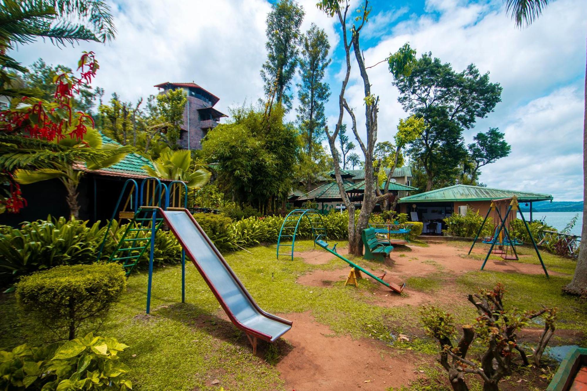 Coorg Jungle Camp Backwater Resort Suntikoppa ภายนอก รูปภาพ